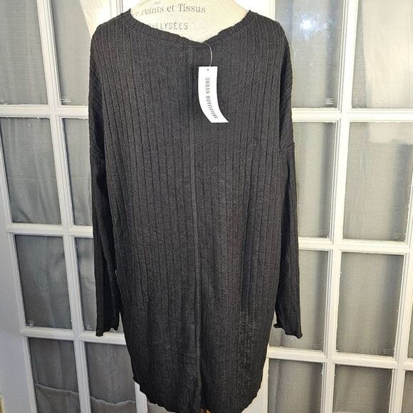 NWT‎ Urban Outfitters Womens Out From Under Black V Neck Sweater Top Medium - Picture 2 of 6